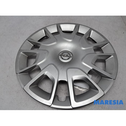 Opel - Combo - Wheel cover (spare)