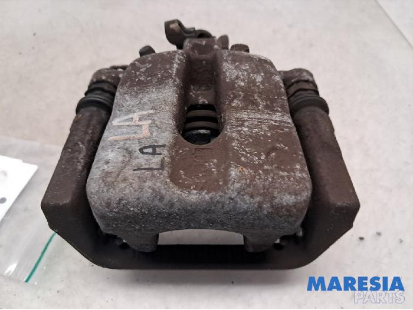 Fiat - 500L - Remklauw (Tang) links-achter