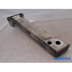Fiat - 500L - Front part support