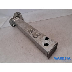 Fiat - 500L - Front part support