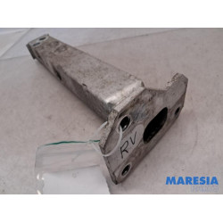 Fiat - 500L - Front part support