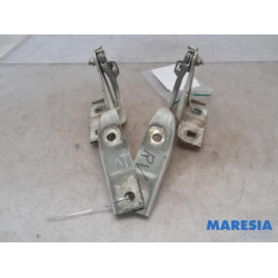 Fiat - 500L - Bonnet Hinge