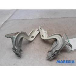Fiat - 500L - Bonnet Hinge