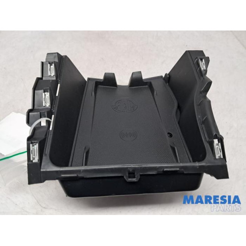 Alfa Romeo - Tonale - Chargeur sans fil