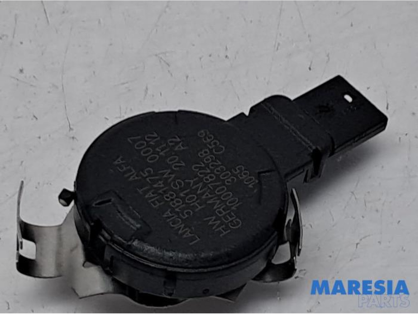 Fiat - 500L - Rain sensor