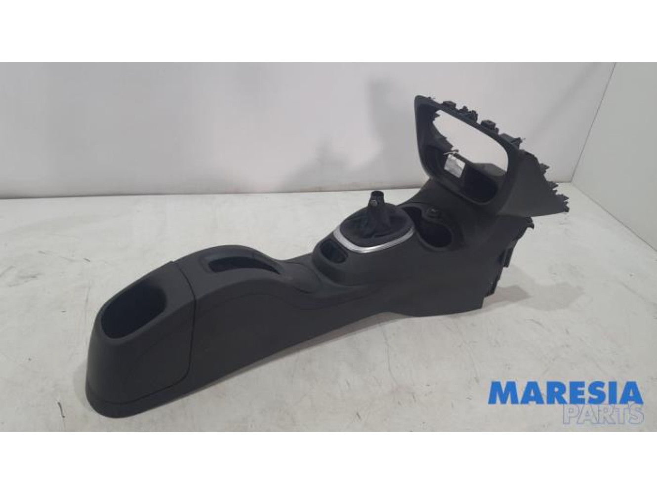 Fiat - 500L - Middle console