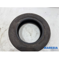 Renault - Trafic - Tyre