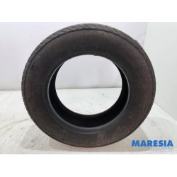 Renault - Trafic - Tyre
