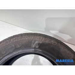 Renault - Trafic - Tyre
