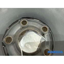 Renault - Trafic - Wheel
