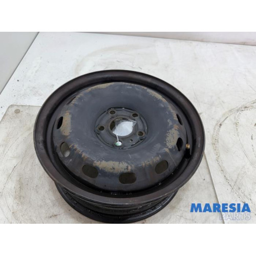 Renault - Trafic - Wheel