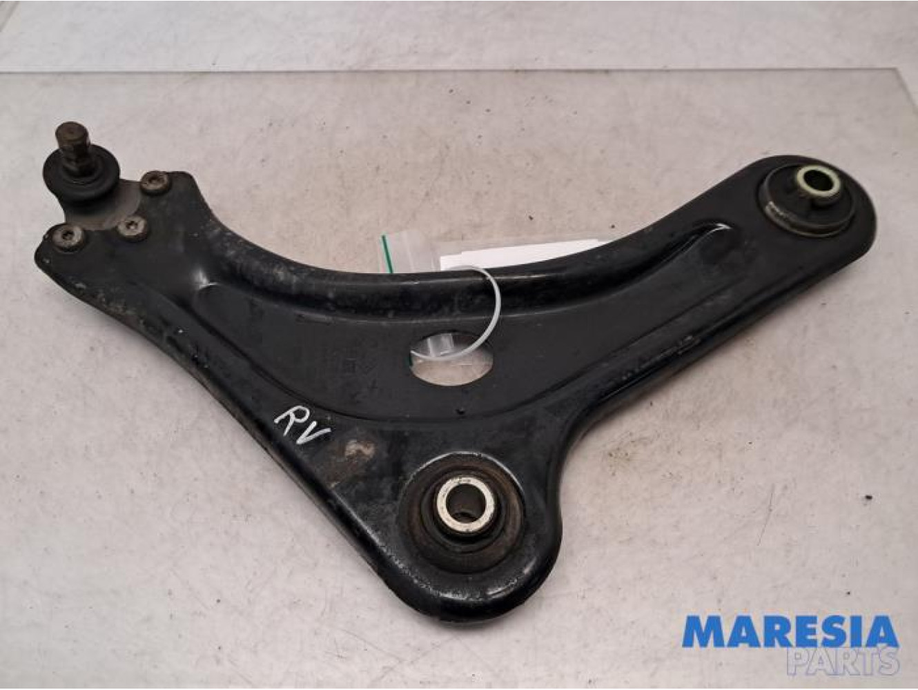 Citroen - DS3 - Front lower wishbone, right