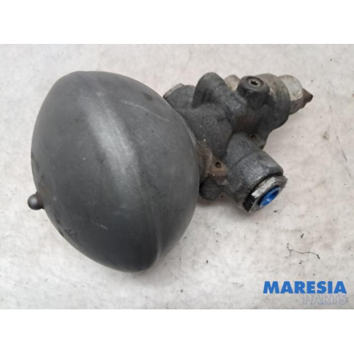 Citroen - C5 - Régulateur haute pression (suspension)
