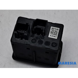 Fiat - 500L - AUX / USB-Anschluss