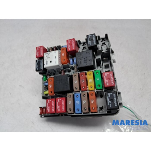 Fiat - 500L - Fuse box