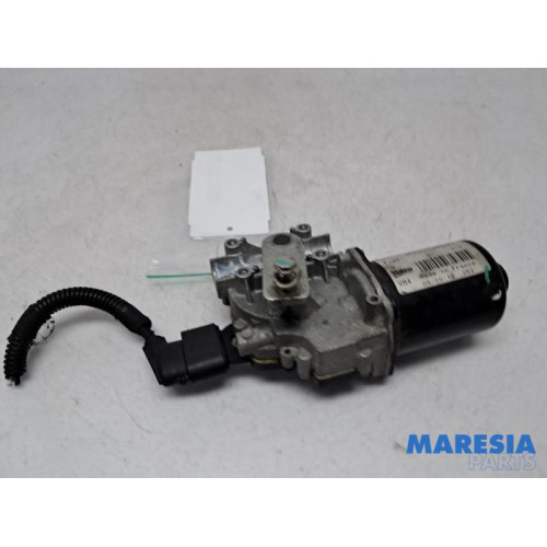 Fiat - 500L - Front wiper motor