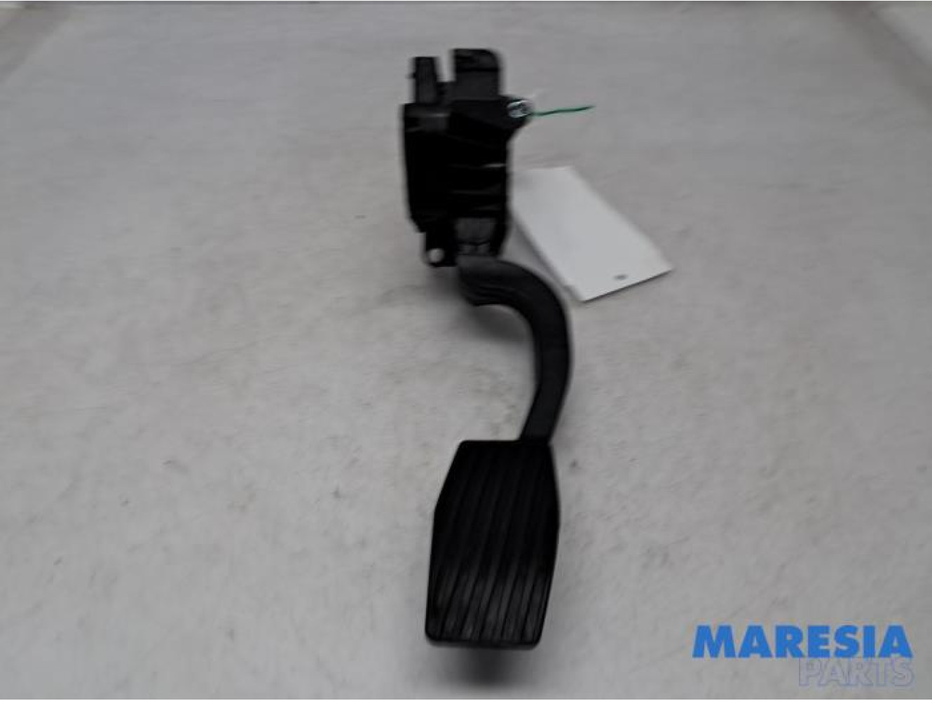 Fiat - 500L - Accelerator pedal