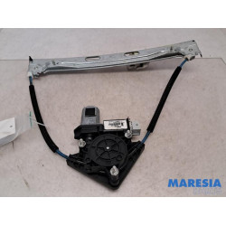 Fiat - 500L - Rear door window mechanism 4-door, right