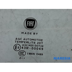 Fiat - 500L - Door window 4-door, front right