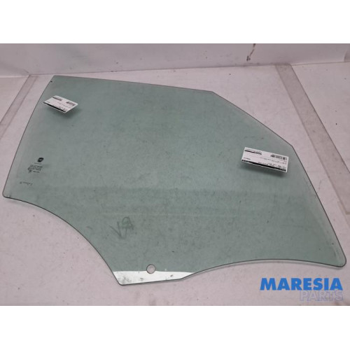 Fiat - 500L - Door window 4-door, front right