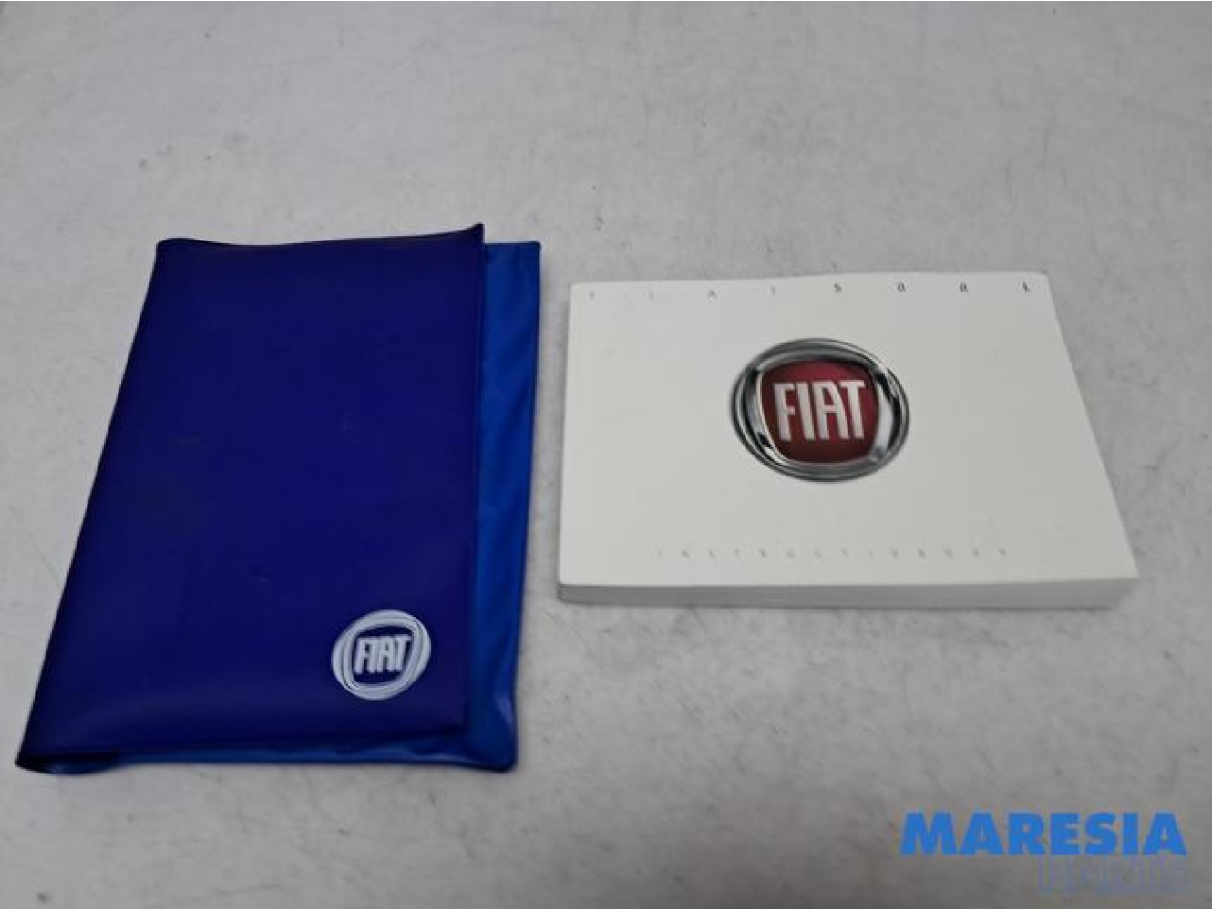 Fiat - 500L - Instruction Booklet