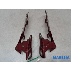 Citroen - C5 - Bonnet Hinge