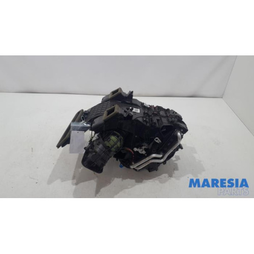 Renault - Trafic - Heater housing