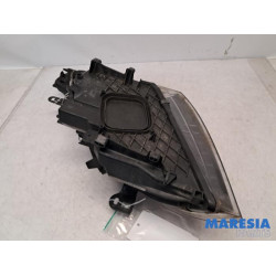Renault - Megane - Koplamp rechts