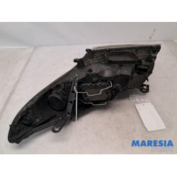 Renault - Megane - Koplamp rechts