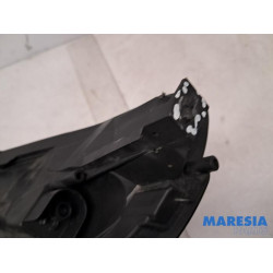 Renault - Trafic - Headlight, right