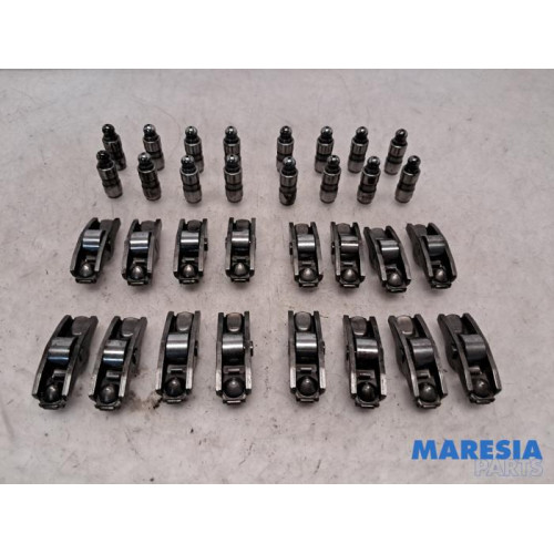Renault - Master - Rocker arm