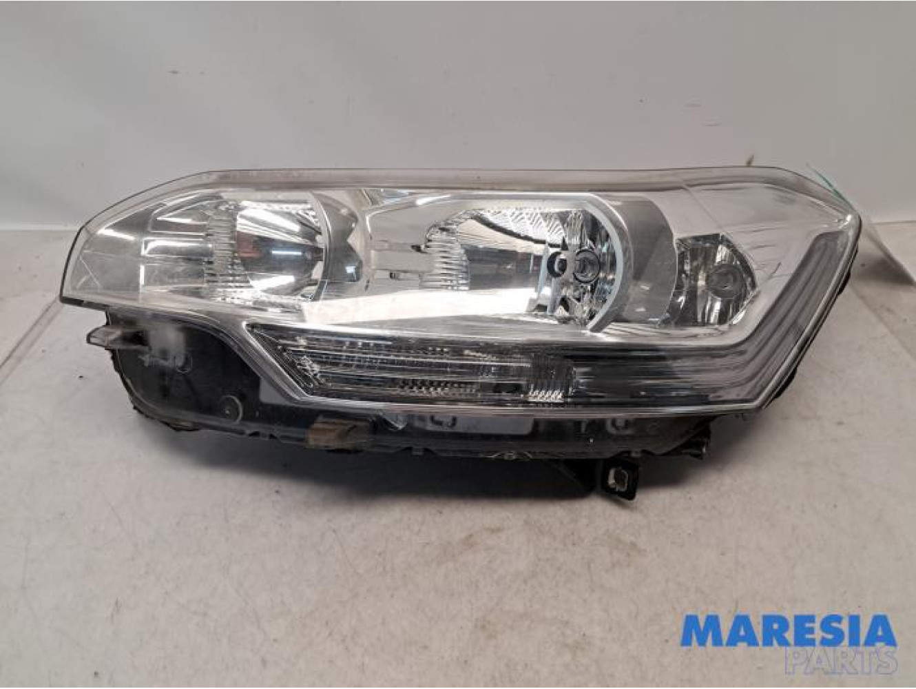 Citroen - C5 - Koplamp links