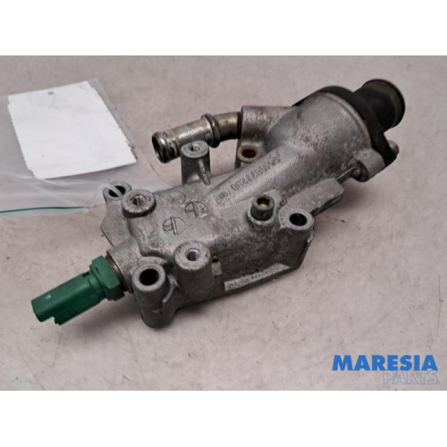Peugeot - 206 - Thermostat housing
