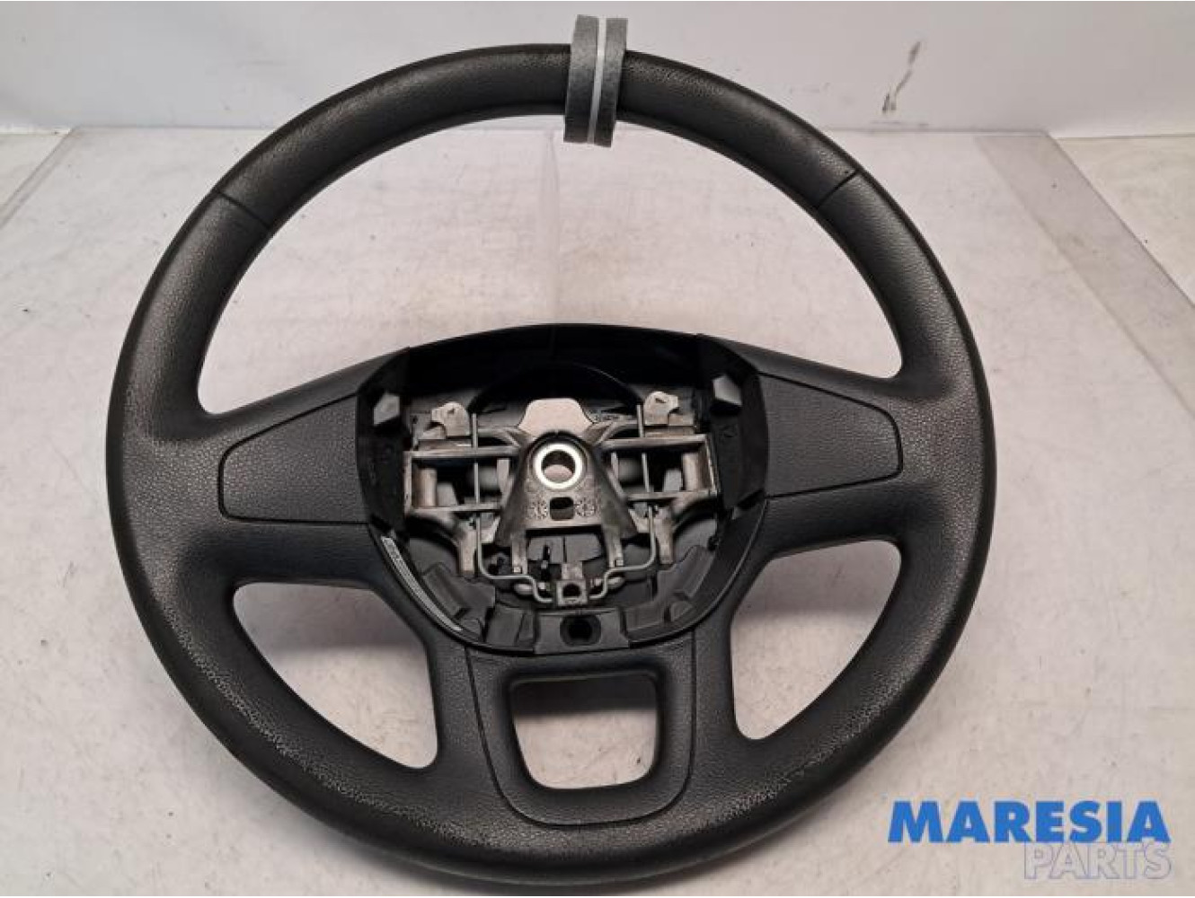 Renault - Trafic - Steering wheel