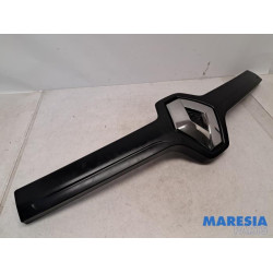 Renault - Trafic - Grille