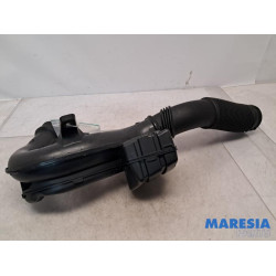 Renault - Trafic - Air intake hose