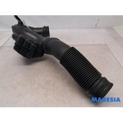 Renault - Trafic - Air intake hose