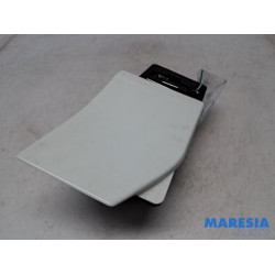 Renault - Trafic - Tank cap cover