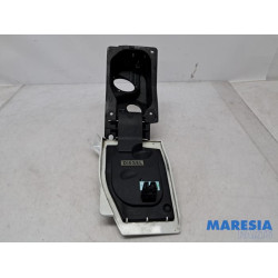 Renault - Trafic - Tank cap cover