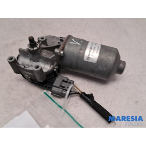 Renault - Trafic - Front wiper motor