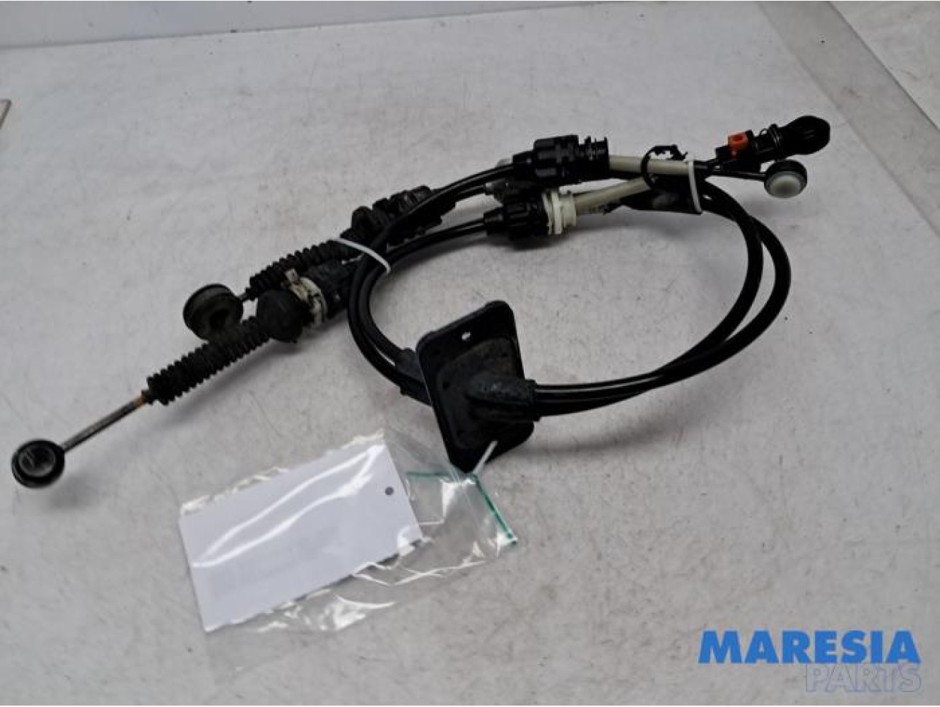 Renault - Trafic - Gearbox shift cable