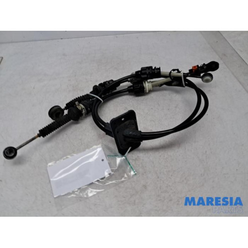 Renault - Trafic - Gearbox shift cable