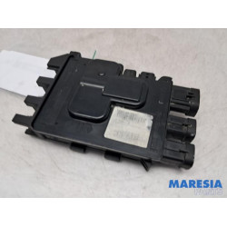 Renault - Trafic - Voltage regulator