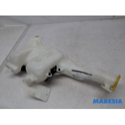 Alfa Romeo - Tonale - Front windscreen washer reservoir