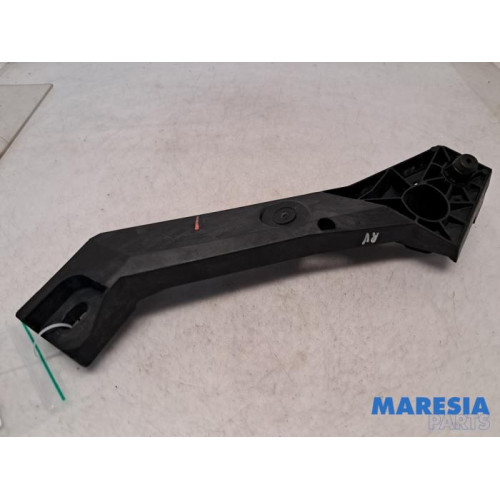 Renault - Trafic - Support partie avant