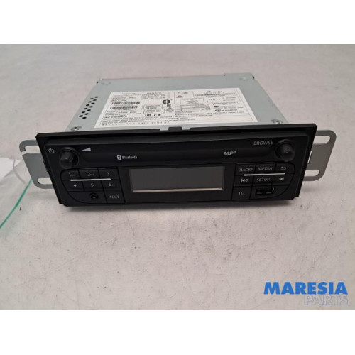 Renault - Trafic - Radio