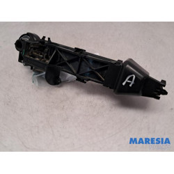 Renault - Trafic - Minibus/van rear door handle