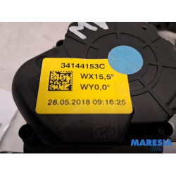 Renault - Trafic - Front seatbelt, centre