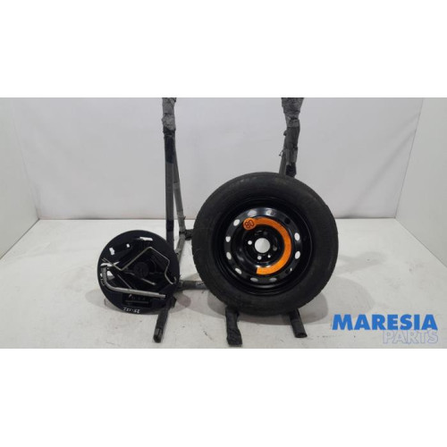 Fiat - 500 - Jackkit + spare wheel