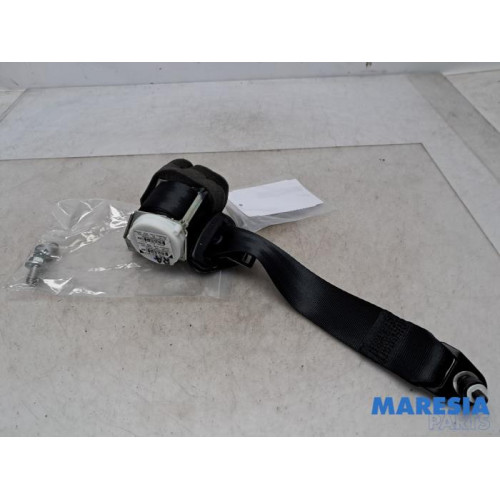 Fiat - 500 - Rear seatbelt, right